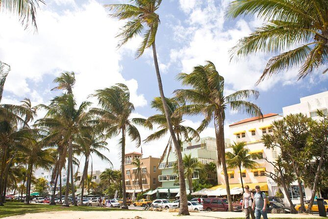 Miami City Tour and Biscayne Bay Cruise with Hotel Transportation - Practical Considerations