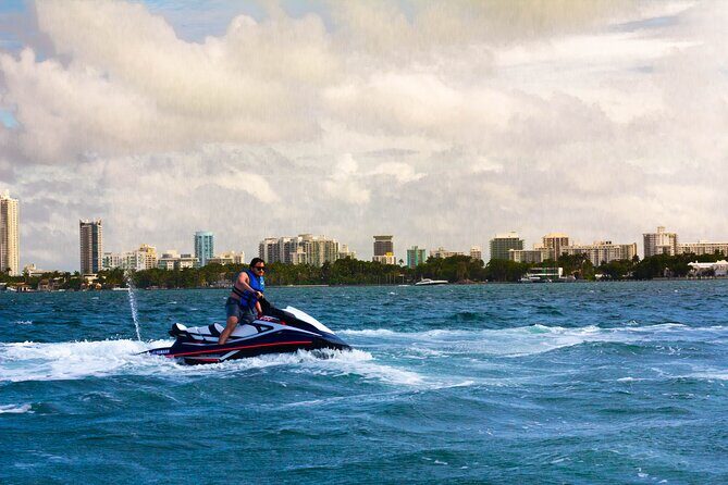 Miami: Jet Ski Tour of Biscayne Bay from Bayside Marketplace - Who Might Not Love It?