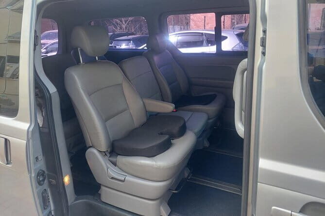 Mongolia - Sedan, Lexus, UAZ Minivan, 4WD Tour& Transport Service - Who Is This Service Best For?