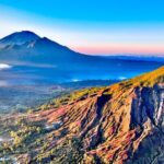 Mount Batur Sunrise Trekking - Reaching the Summit: Sunrise and Breakfast