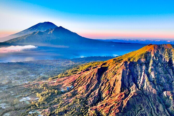 Mount Batur Sunrise Trekking - Reaching the Summit: Sunrise and Breakfast