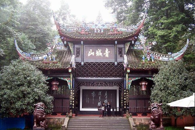 Mount Qingcheng and Dujiangyan Irrigation System Private Day Tour from Chengdu - FAQ