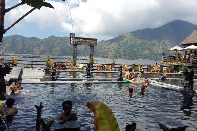 Mt Batur Sunrise, Breakfast & Natural Hot Springs - The Guides and Customer Service