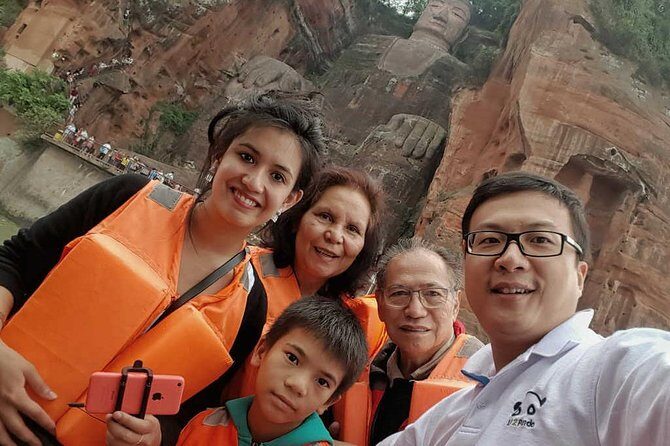 Mt Emei and Giant Buddha 2 Days Tour - Practicalities and Tips for Travelers