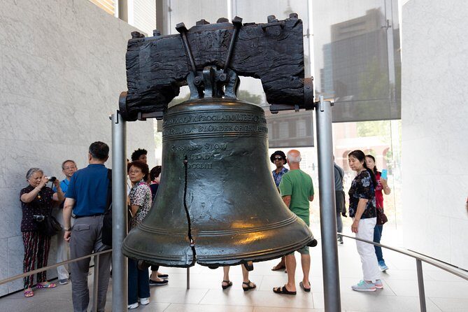 Niagara Falls, Toronto, Philadelphia, DC 5-Day Tour from NYC - The Practicalities: Transport, Accommodation, and Meals