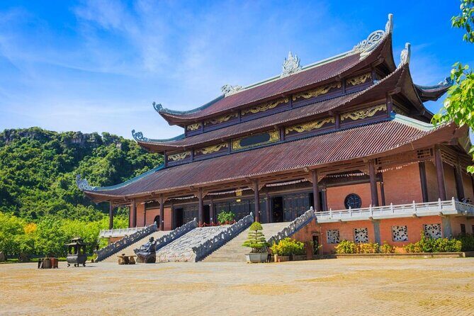 Ninh Binh - Bai Dinh - Trang An full day trip from Hanoi with luxury transfers - The Scenic Cruise at Trang An