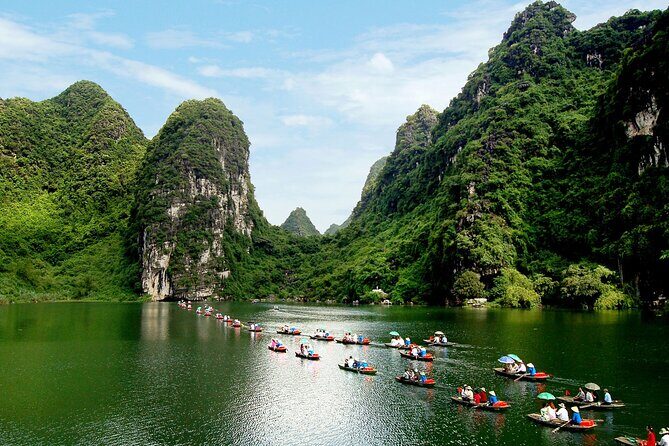 Ninh Binh full day-Hoa Lu temple & biking, Tam Coc boat trip, Dragon mountain - What Makes This Tour Stand Out?