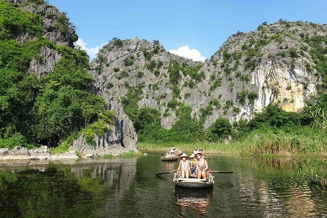 Ninh Binh in Spanish - Who Should Book This Tour?