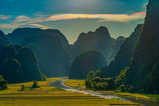 NINH BINH MEMORABLE DAY: Hoa Lu, Mua Cave, boat trip Tam Coc, Trang An optional - Diving Into the Itinerary: What to Expect