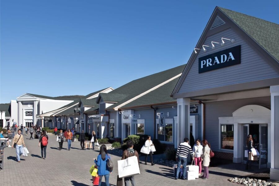 NYC: Woodbury Outlets Private Shopping Tour - An In-Depth Look at the Experience