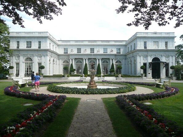 Ocean Drive Historic District: A Newport Self-Guided Driving Tour - The Practicalities