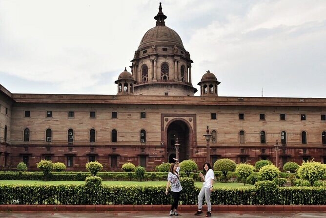 One Day Private Delhi Sightseeing Tour by Car - Practical Considerations