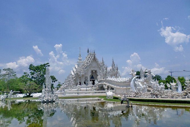 One Day Tour Chiang Rai(White Temple , Blue Temple, Black House) Private Tour - Authentic Traveler Insights