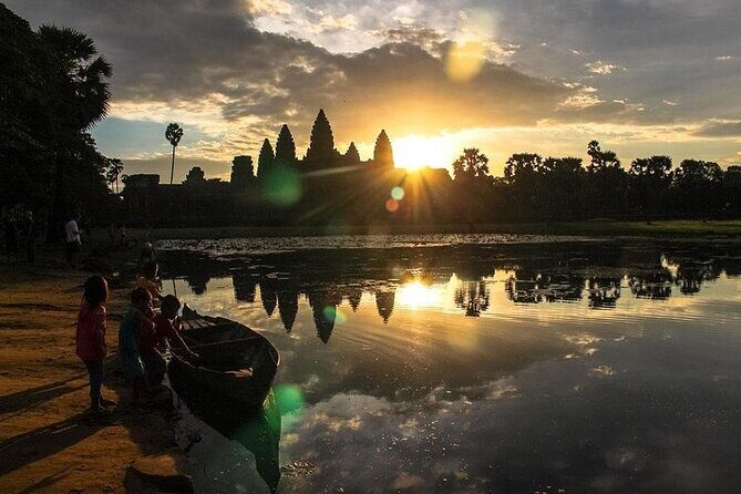 One Full Day Private tour of Angkor Wat, Ta Prohm, Angkor Thom & Banteay Srie - Authentic Experiences and Insider Tips