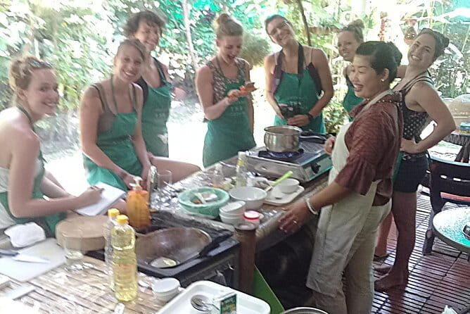 Organic Thai cooking class - The Experience Overview