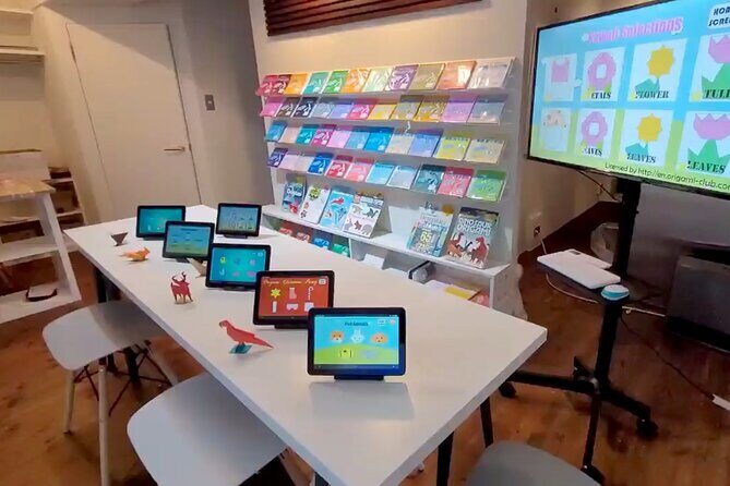 Origami Fun for Families & Beginners in Asakusa - Guides and Staffing