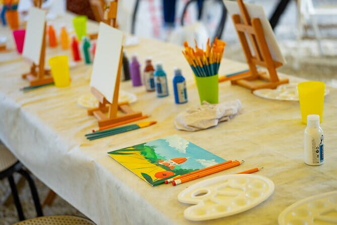 Paint And Drink Florentine Hills Art at La Birr'aia in Marignolle - The Value of the Experience