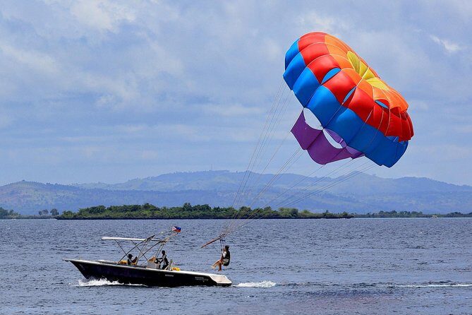 Parasailing - Why This Tour Is Worth Considering