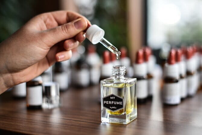 Perfume Making Workshop in the Heart of Florence - The Location and Meeting Point