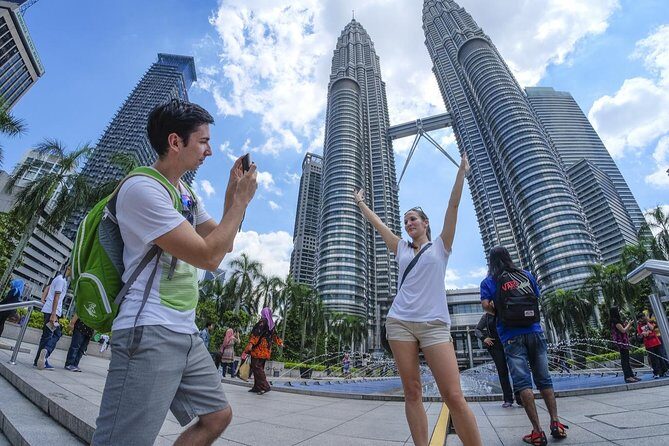 Petronas Twin Tower Tickets & Top Ten Wonder of Kuala Lumpur Tour - Detailed Breakdown of the Itinerary