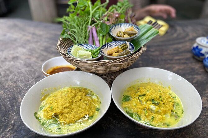 Phnom Penh Evening Foodie Vespa Tour - What’s Included & What’s Not