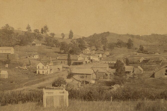 Pies & Pickaxes: A Historic Walking Tour of Julian, CA - Why the Small Details Matter