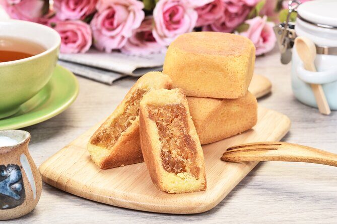 Pineapple Pastry with Egg Yolk, Longan Cake, High Mountain Oolong Tea. Taiwan Traditional Dessert Experience-D (Taipei Cooking Class) - Who Should Consider This Experience?