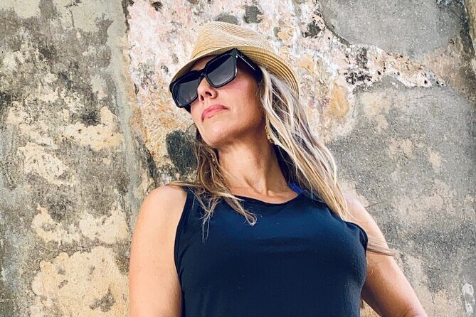 Pour & Pose: Travel Portraits with a Twist of Wine - Authentic Experiences and Guest Feedback