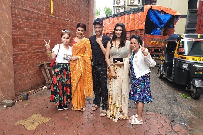 Premium Bollywood Tour Plus - Exploring Dharavi: More Than Just a Slum