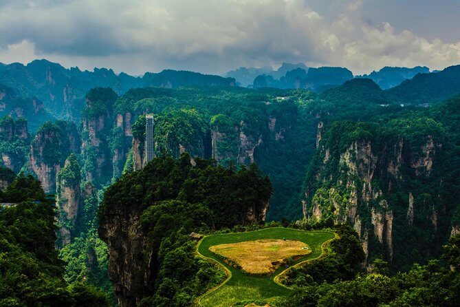 Private 2-Day Tour Combo Package: Zhangjiajie Avatar and Tianmen Mountain - Day 2: Zhangjiajie’s Signature Highlights