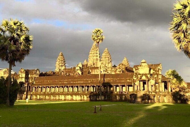 Private 3-Days tour at comfortable areas - The Guides: Knowledge, Enthusiasm, and Local Stories