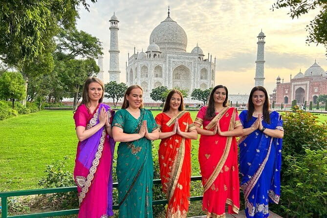 Private All-inclusive Taj Mahal and Agra Tour By Superfast Train - The Authentic Experience: From the Guides to the Sights