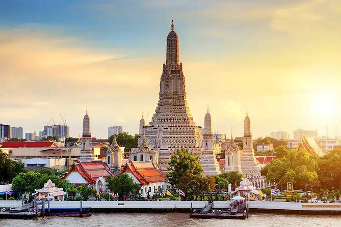 Private Bangkok Three Temples and Grand Palace Tour - Introduction and Pickup: Comfort from the Start