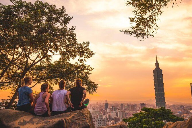 Private Car: 8 Hour Highly Customized Taipei City Exploration! - Real traveler insights and tips