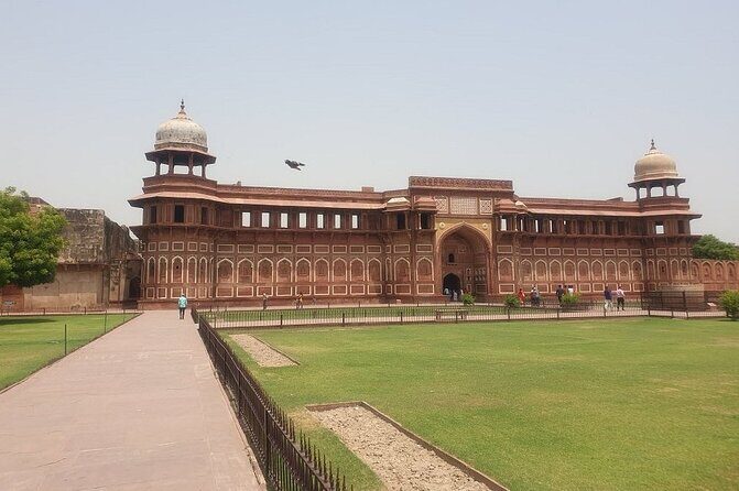 Private Car Tour of Taj Mahal and Agra Fort from Delhi - Authentic Insights from Reviewers
