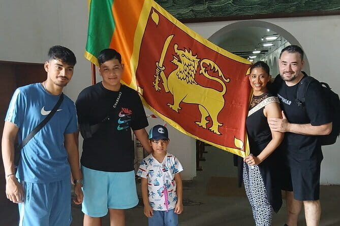 Private Colombo City Tour by Tuk Tuk - The Experience from a Traveler’s Perspective