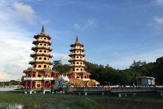 Private Custom Kaohsiung Day Tour - Value and Practicality