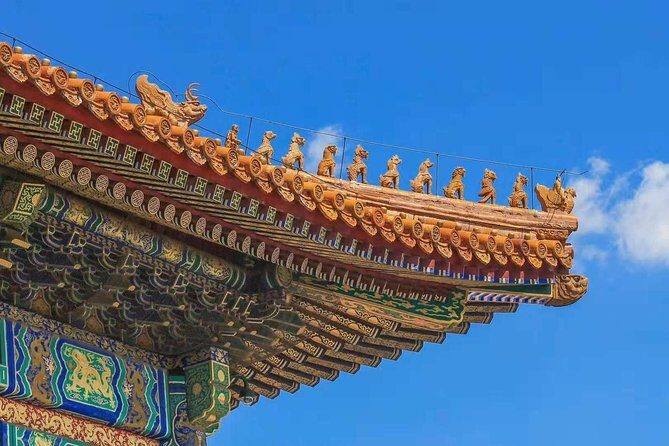 Private Day of Tiananmen Square, Forbidden City And Badaling Great Wall - Lunch: Authentic Chinese Flavors