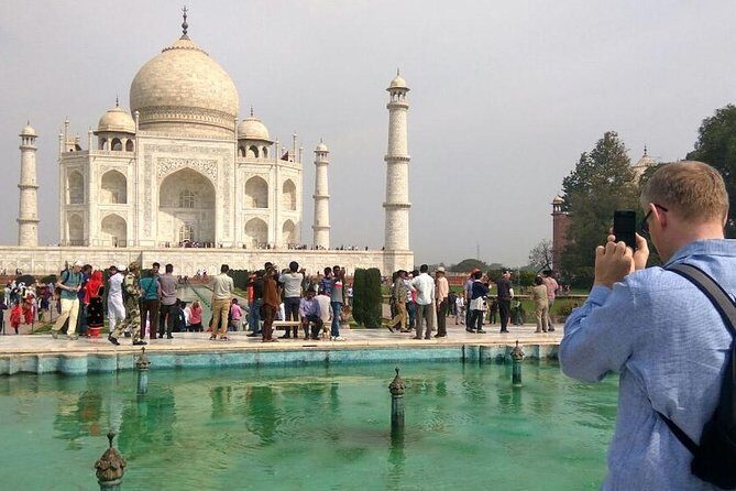 Private day tour from Delhi to Taj Mahal and Agra Fort with guide - Who Should Consider This Tour?