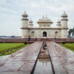 Private Day Trip to Taj Mahal by Car from Delhi - Starting Early for the Best Views