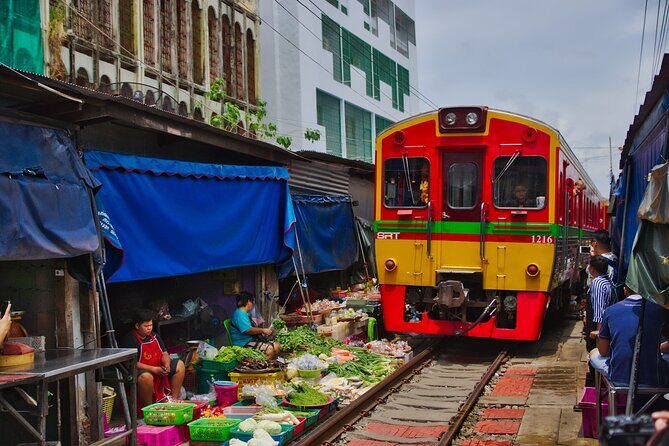 Private Floating Market and Maeklong Railway Market Day Tour - Practical Aspects of the Tour