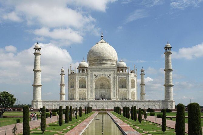 Private Full-Day Agra Tour from Delhi with Lunch - First Stop: The Taj Mahal