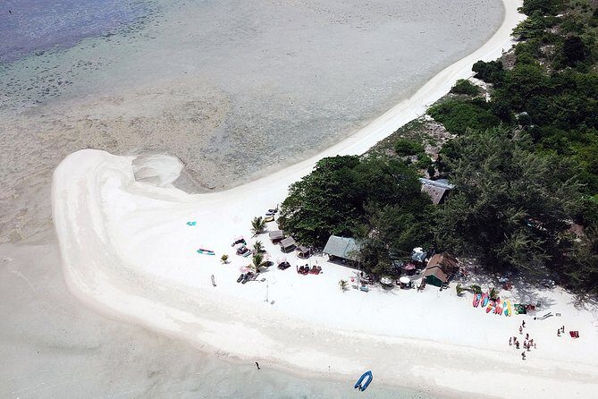Private Full-Day Blue Dragon Yacht for Snorkeling Koh Tan & Visit Pink Dolphin - The Comforts and Practicalities