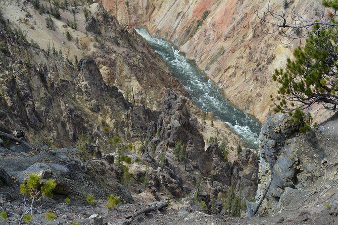 Private Full-Day Grand Canyon of Yellowstone Hiking Adventure - Unpacking the Experience: What You Can Expect