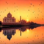 Private Full-day Historical Adventure Tour in Agra by Gatimaan Express - Savoring Authentic Indian Cuisine