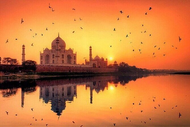 Private Full-day Historical Adventure Tour in Agra by Gatimaan Express - Savoring Authentic Indian Cuisine