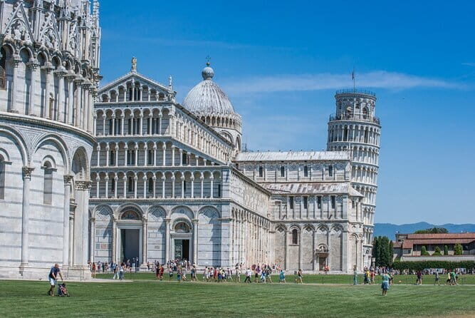 PRIVATE Full-Day Tour around Pisa and Lucca from Florence - Value and Practical Considerations