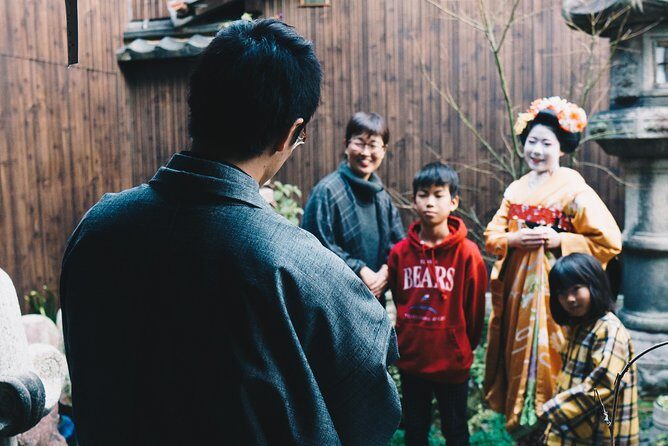Private Geisha show with Maiko, an apprentice Geisha - The Cultural Significance of the Maiko’s Performance