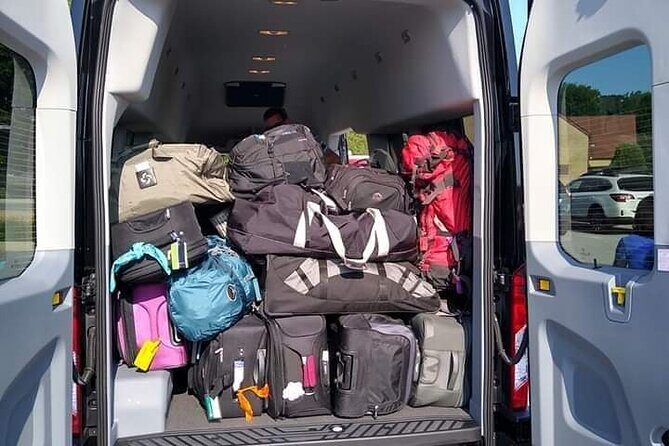 Private IAD Airport Transfer up to 14 Passengers Washington DC - The Experience on the Day of Travel