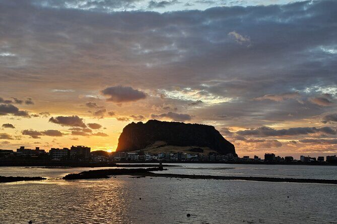 Private Jeju Geopark Gotjawal and Oreum Trekking Experience - Exploring Oreum Volcanic Cones